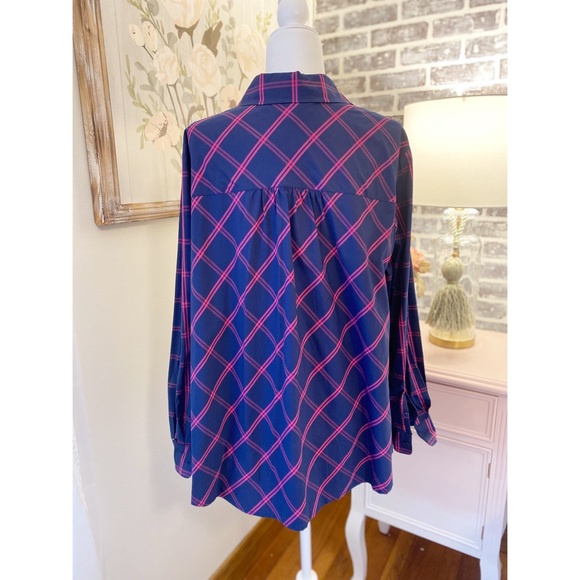 NWOT Button-up shirt from Kim Rogers - Picture 4 of 8